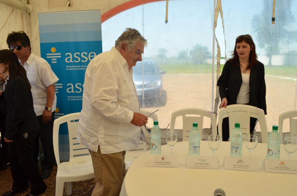 Presidente José Mujica de visita al Hospital de Artigas 2013